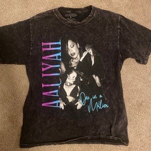 Aaliyah Black Graphic T-Shirt